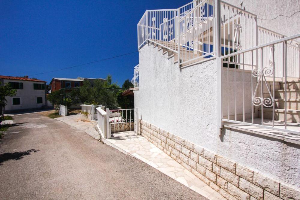 Apartments Milan Rogoznica  Εξωτερικό φωτογραφία